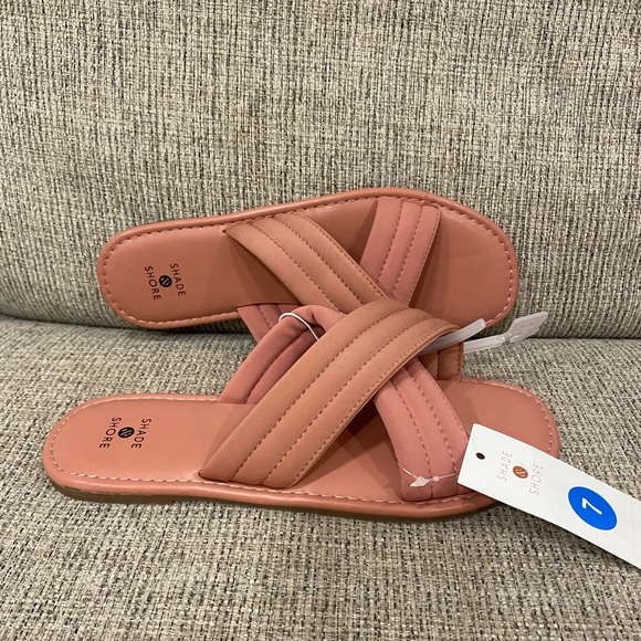 Shade & Shore (Target) Criss Cross Sandal - Picture 4 of 6
